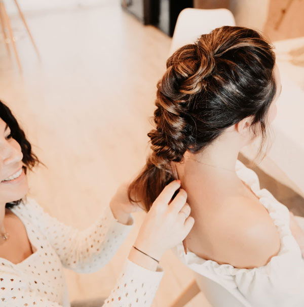 Découvrez la formation coiffure de mariage